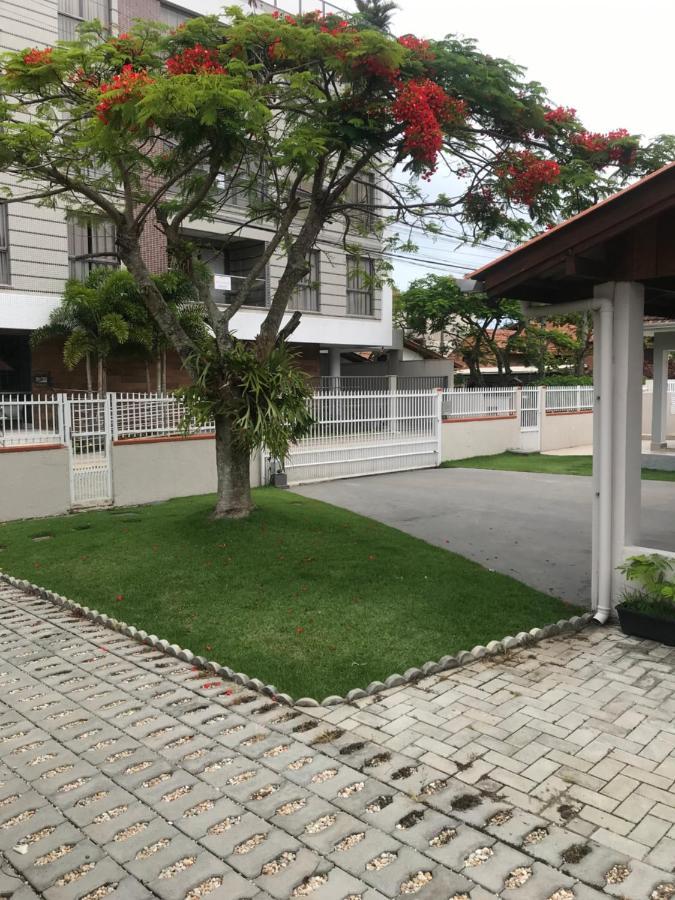 Вилла Residencial Cecilia Cruz Бомбиньяс Экстерьер фото